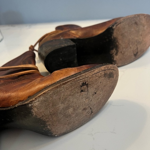 Freebird Casey Distressed Leather Cognac Brown Western Heeled Booties Size 10 - Picture 4 of 5